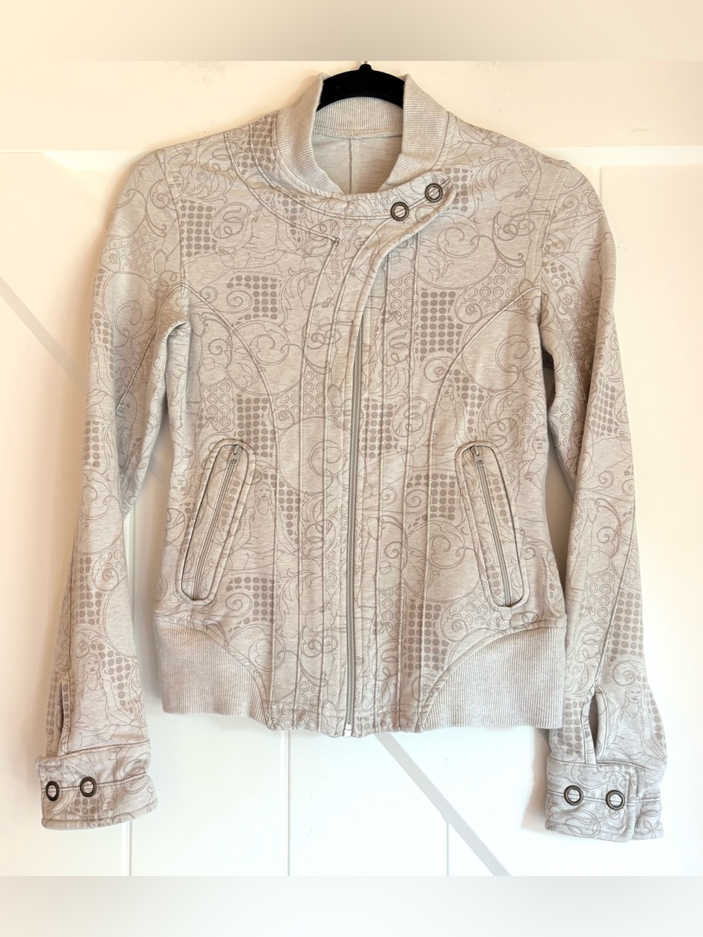 Lululemon Scuba Zip Jacket Gray Graphic Print Size 4